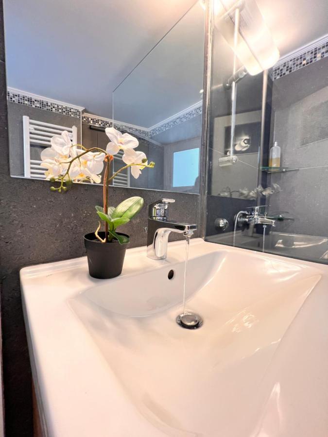 Quiet And Cozy Apartment Of New Psihiko No 6 Atenas Exterior foto